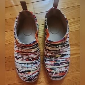 Vibrant Multicolor Uin  Sneakers